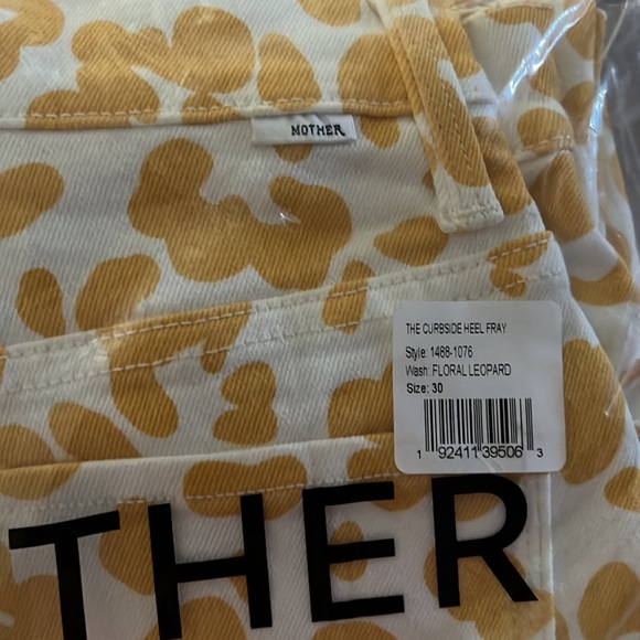 🛑 1 hour sale. MOTHER, the Curbside Heel Fray, straight leg jeans, color:… - Picture 4 of 5